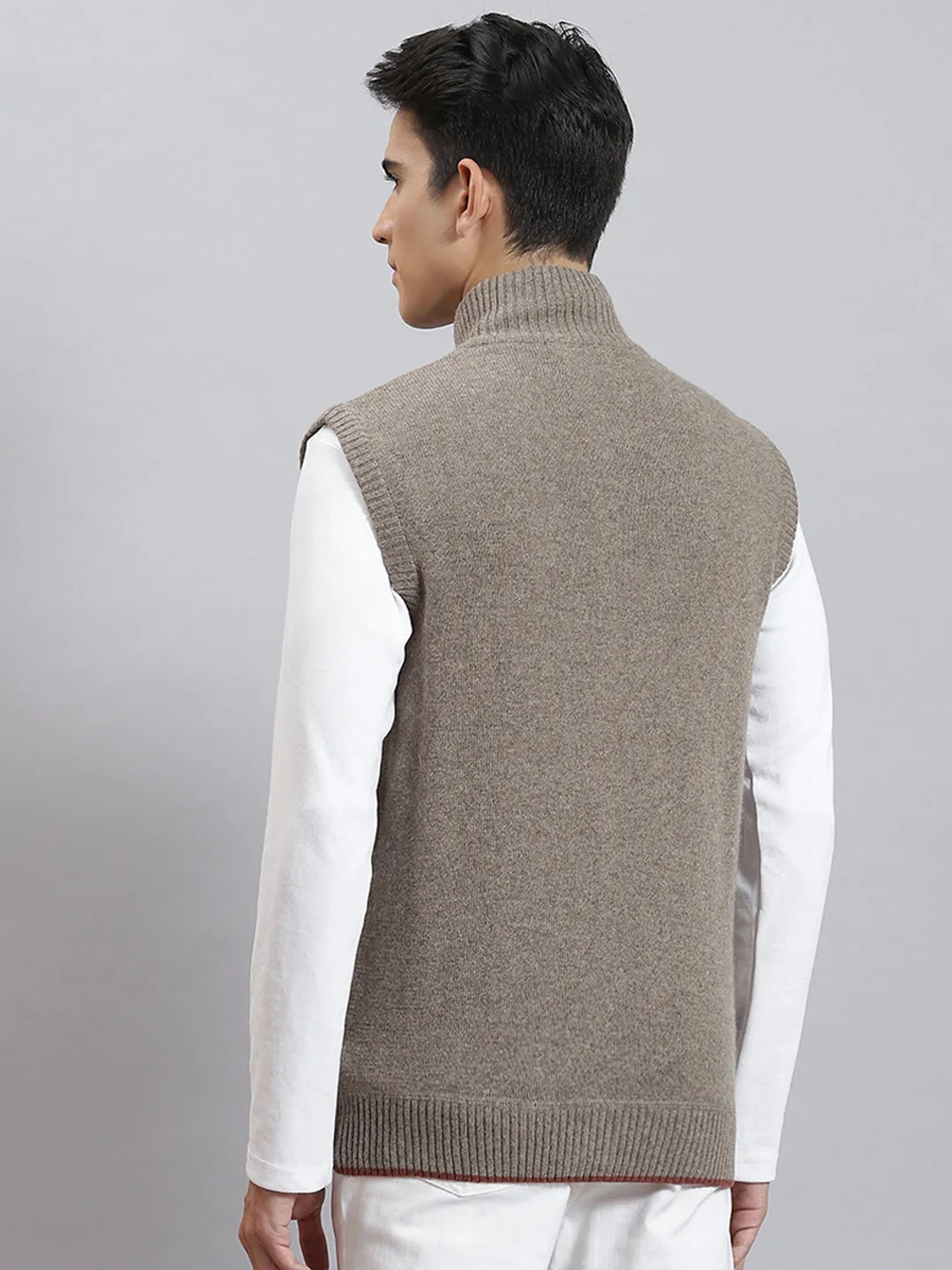 Men Brown Solid Stand Collar Sleeveless Sweaters/Pullovers