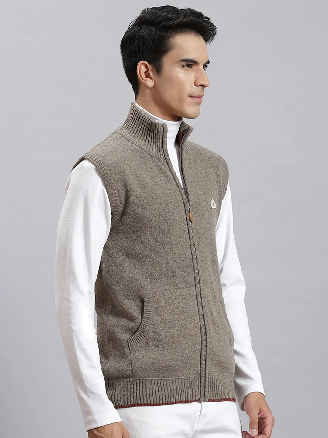 Men Brown Solid Stand Collar Sleeveless Sweaters/Pullovers