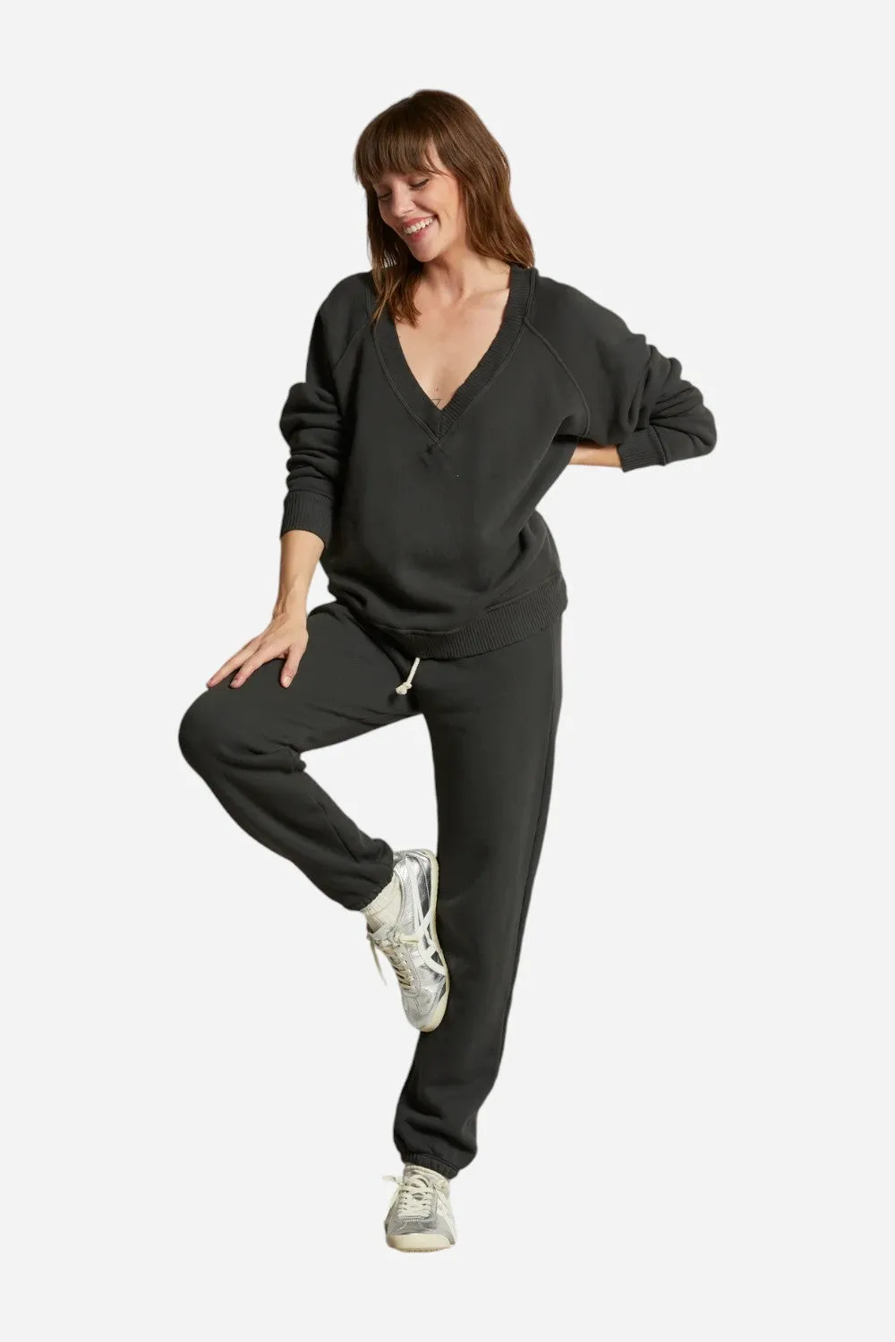 Perfect White Tee Michelle Fleece Jogger in Vintage Black