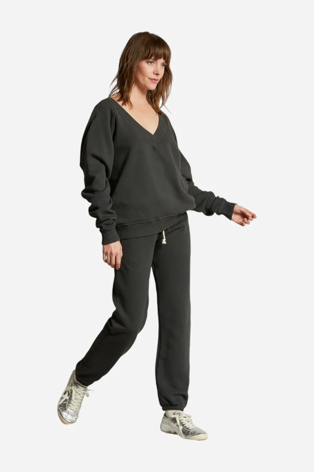 Perfect White Tee Michelle Fleece Jogger in Vintage Black